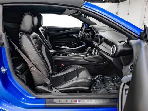 Used 2017 Chevrolet Camaro SS RWD image 42