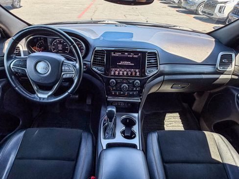 Used 2021 Jeep Grand Cherokee Laredo X AWD/4WD image 11