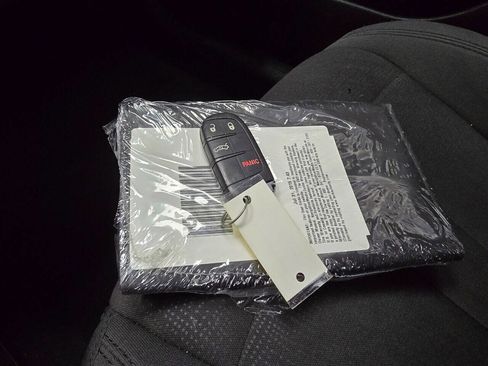 Used 2016 Chrysler 200 Limited image 24