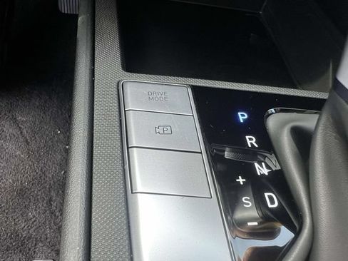 Certified 2026 Hyundai Elantra SE FWD image 30