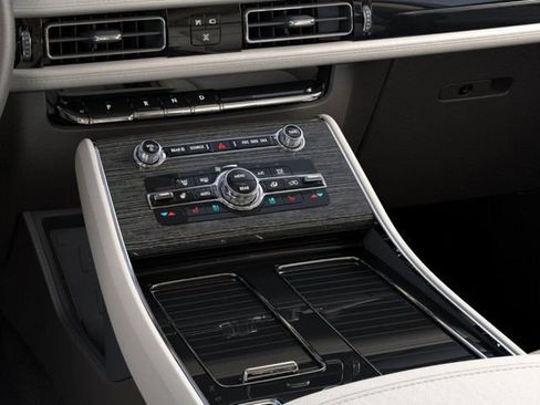 New 2024 Lincoln Aviator Black Label w/ Jet Package image 15