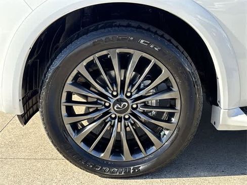 Certified 2023 INFINITI QX80 Premium Select w/ Cargo Package image 7