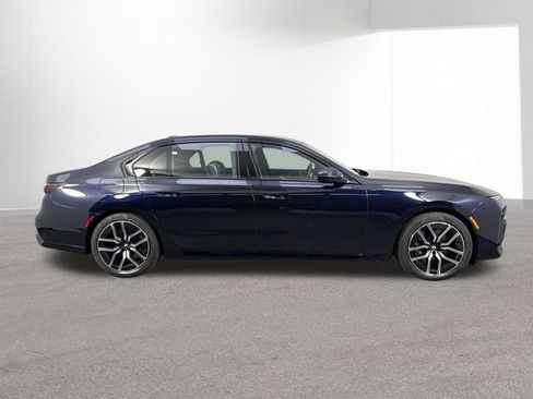 Used 2026 BMW 760i xDrive AWD/4WD image 36