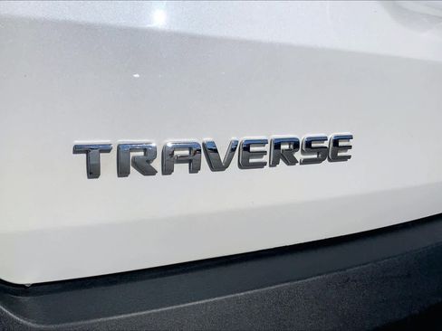 Used 2020 Chevrolet Traverse LT w/ LT Premium Package image 31