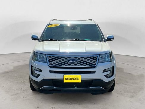 Used 2016 Ford Explorer Platinum AWD/4WD image 2