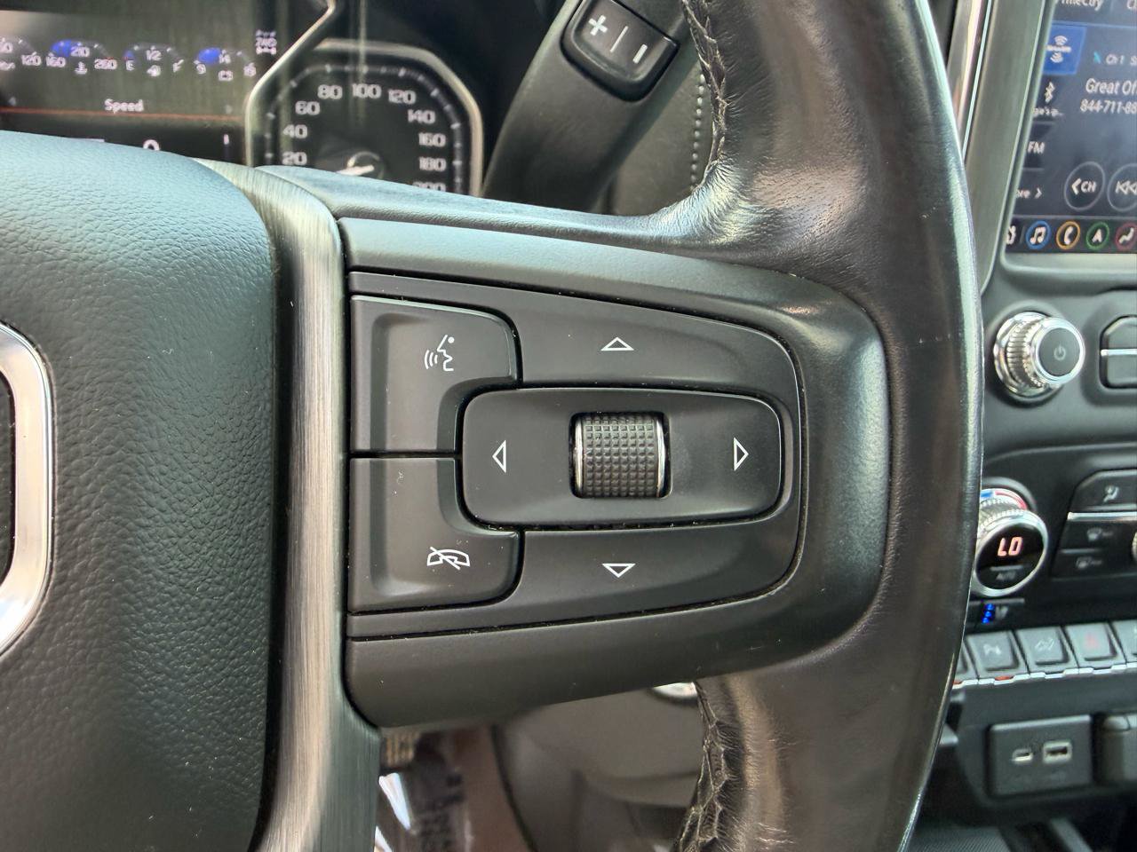 Used 2022 GMC Sierra 3500 Denali w/ Denali Ultimate Package AWD/4WD image 34