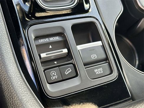 Used 2024 Honda Pilot TrailSport image 39