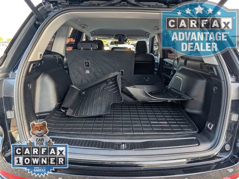 Used 2023 Jeep Grand Cherokee Limited w/ Luxury Tech Group II AWD/4WD image 25