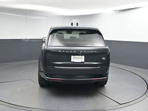Used 2023 Land Rover Range Rover SE image 21