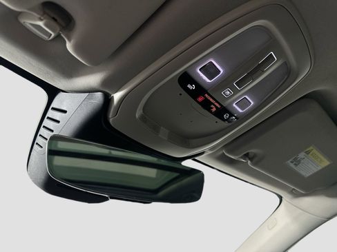 Certified 2023 Volvo XC60 B5 Plus image 21