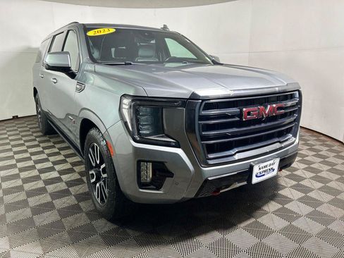 Used 2023 GMC Yukon XL AT4 w/ AT4 Premium Plus Package AWD/4WD image 5