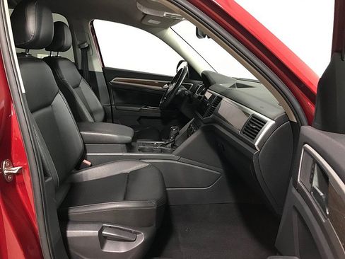 Used 2019 Volkswagen Atlas SE FWD image 14