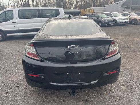 Used 2017 Chevrolet Volt LT w/ Comfort Package image 12