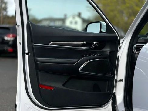 Used 2024 Kia Telluride SX Prestige X-Line AWD/4WD image 10