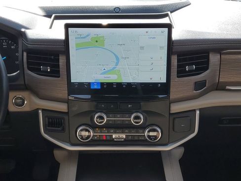 Used 2024 Ford Expedition Max Limited image 29