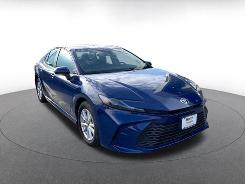 Used 2025 Toyota Camry LE image 1