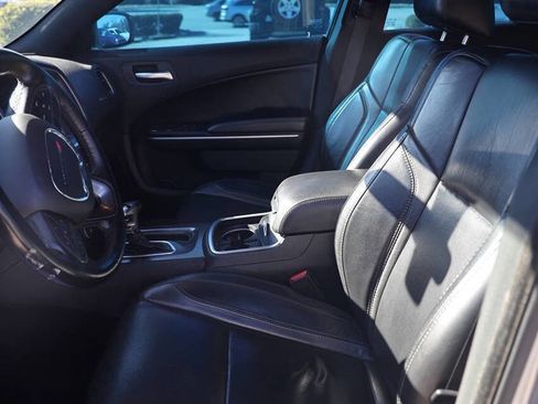 Used 2020 Dodge Charger SXT w/ Leather Interior Group image 8