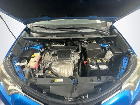 Used 2018 Toyota RAV4 XLE FWD image 31