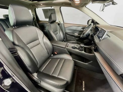 Used 2022 Nissan Rogue SV w/ SV Premium Package FWD image 29