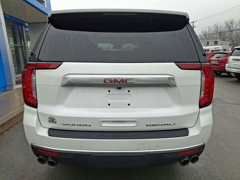 Used 2023 GMC Yukon Denali w/ LPO, Floor Liner Package image 5