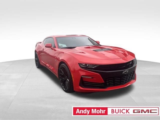 Used 2019 Chevrolet Camaro SS RWD image 2