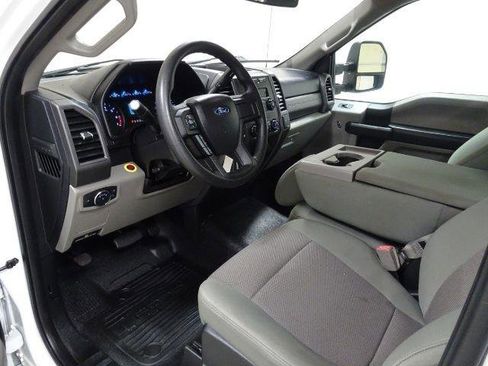 Used 2018 Ford F250 XL w/ Power Equipment Group RWD image 17