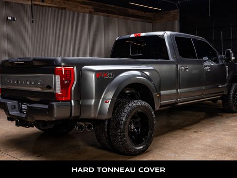 Used 2017 Ford F350 Platinum w/ Platinum Ultimate Package image 10