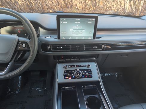 Used 2020 Lincoln Aviator Reserve w/ Elements Package Plus image 20