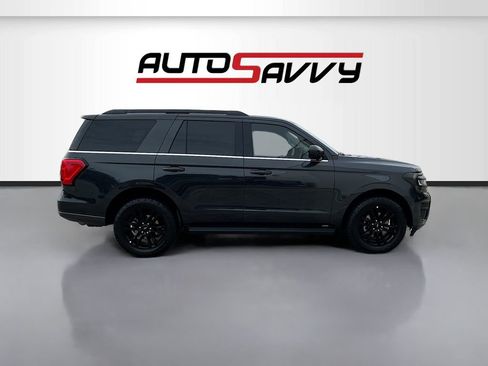 Used 2024 Ford Expedition XLT image 8
