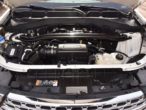 Certified 2022 Ford Explorer Limited w/ Limited Technology Package image 41