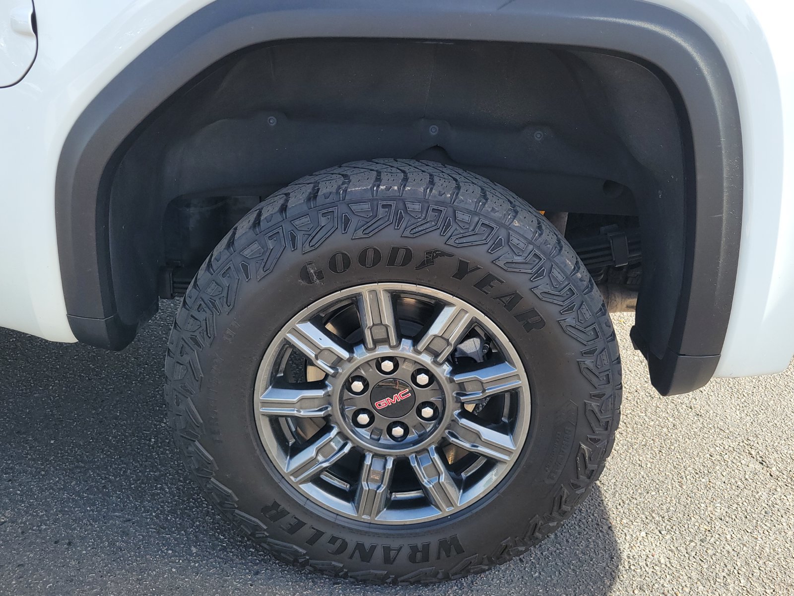 Used 2024 GMC Sierra 1500 AT4X AWD/4WD image 14
