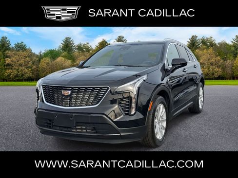 Certified 2022 Cadillac XT4 Luxury w/ Cold Weather Package image 1