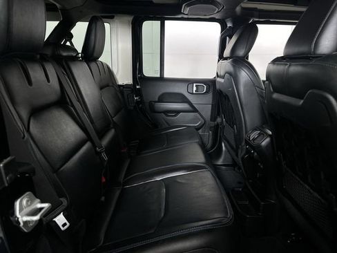 Used 2022 Jeep Wrangler Unlimited Rubicon 4xe w/ Cold Weather Group AWD/4WD image 28