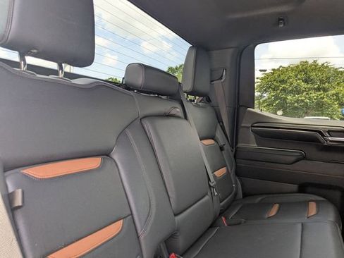 Used 2023 GMC Sierra 1500 AT4 AWD/4WD image 31