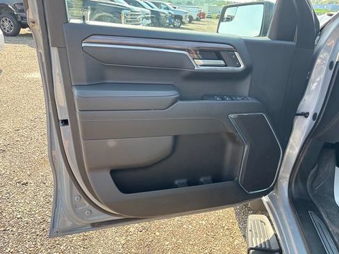 Used 2024 Chevrolet Silverado 1500 RST AWD/4WD image 7