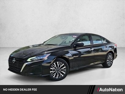 Used 2025 Nissan Altima 2.5 SV