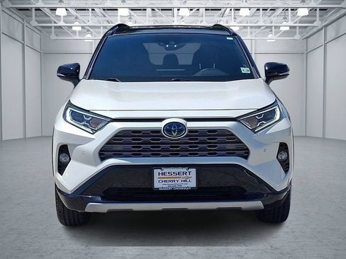 Used 2021 Toyota RAV4 XSE AWD/4WD image 3