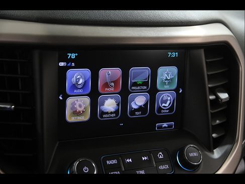 Certified 2019 GMC Acadia Denali w/ Technology Package AWD/4WD image 9