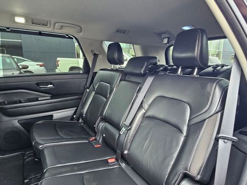 Used 2022 Nissan Pathfinder SL image 13