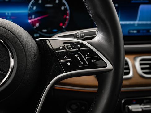 Certified 2025 Mercedes-Benz GLE 350 4MATIC image 29