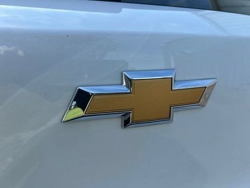 Used 2023 Chevrolet TrailBlazer LT FWD image 48