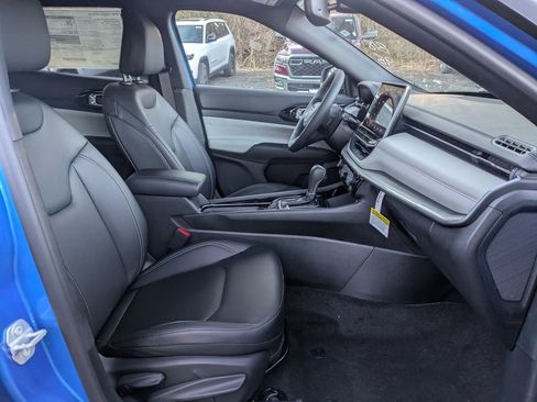 New 2026 Jeep Compass Limited image 29