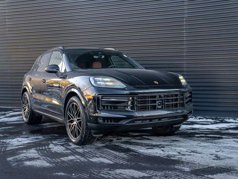 New 2026 Porsche Cayenne S image 11