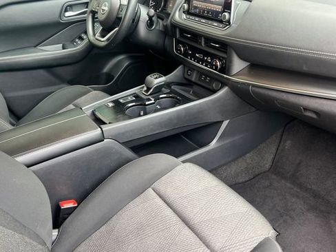 Used 2024 Nissan Rogue SV image 20