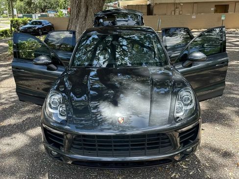 Used 2018 Porsche Macan Sport Edition AWD/4WD image 4