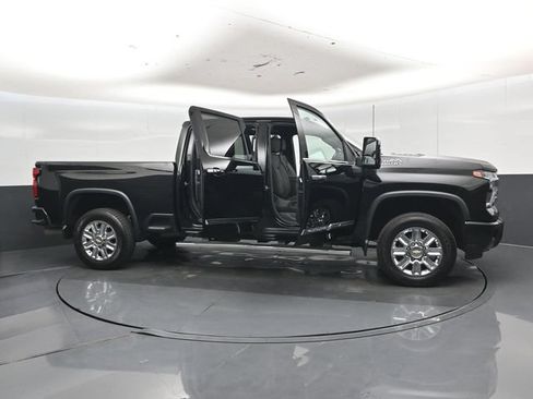 Used 2024 Chevrolet Silverado 2500 High Country w/ High Country Premium Package AWD/4WD image 58
