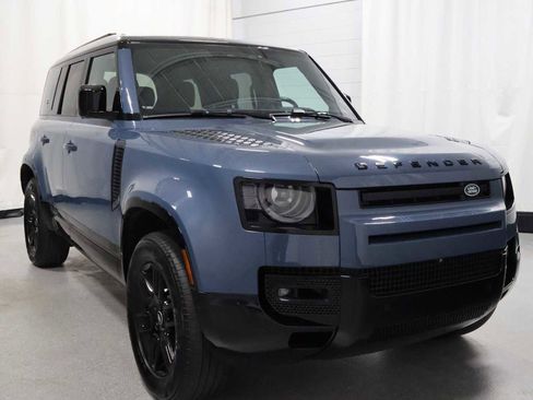 Used 2024 Land Rover Defender 110 X-Dynamic SE AWD/4WD image 13
