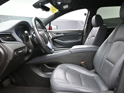 Used 2024 Buick Enclave Premium image 18