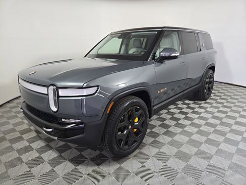 Used 2024 Rivian R1S Adventure AWD/4WD image 1