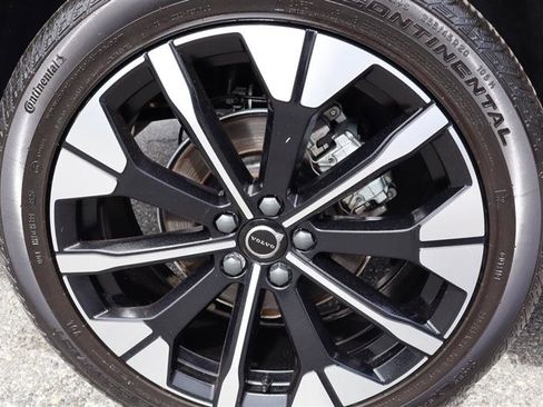 Used 2026 Volvo XC60 B5 Plus image 31